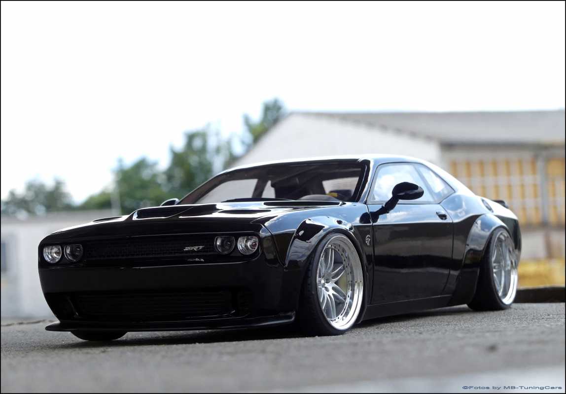 1:18 LB Performance Dodge Challenger SRT BLACK PANTER inkl. OVP